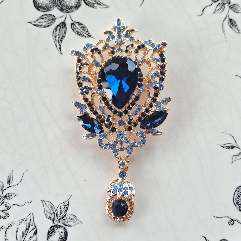 Regal Brooch/Pendant